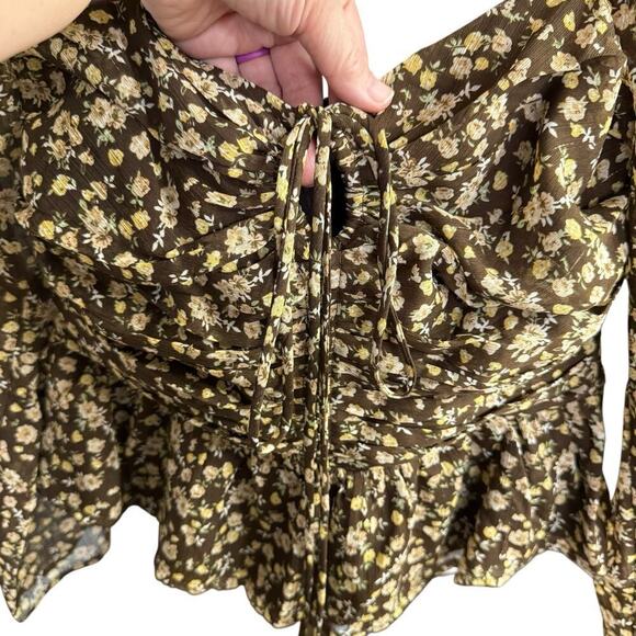 Astr the Label Women's Toni Top Brown Floral M Boho Ruching Hippie Granola Girl - Picture 3 of 9